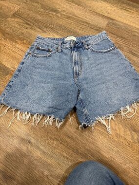 Abercrombie & Fitch Medium Blue Frayed Hem Denim Shorts